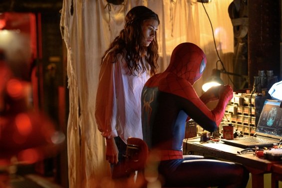 Forgotten by the World, Transformed by the Shadows: Spider-Man Faces an Invisible War 2 SBND